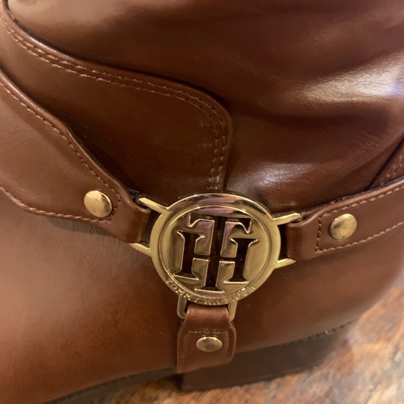 Geneo Tall Riding Boot -Has gold TH on the sides. - Picture 6 of 12